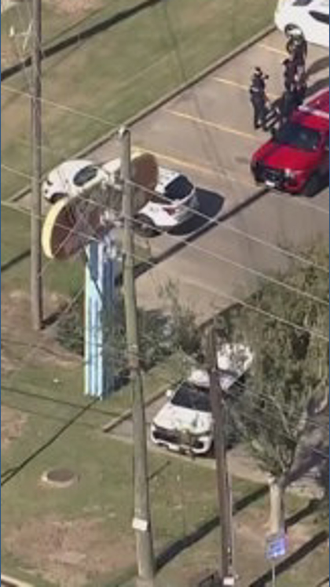Chase in northwest Harris County ends in crash at busy intersection ...