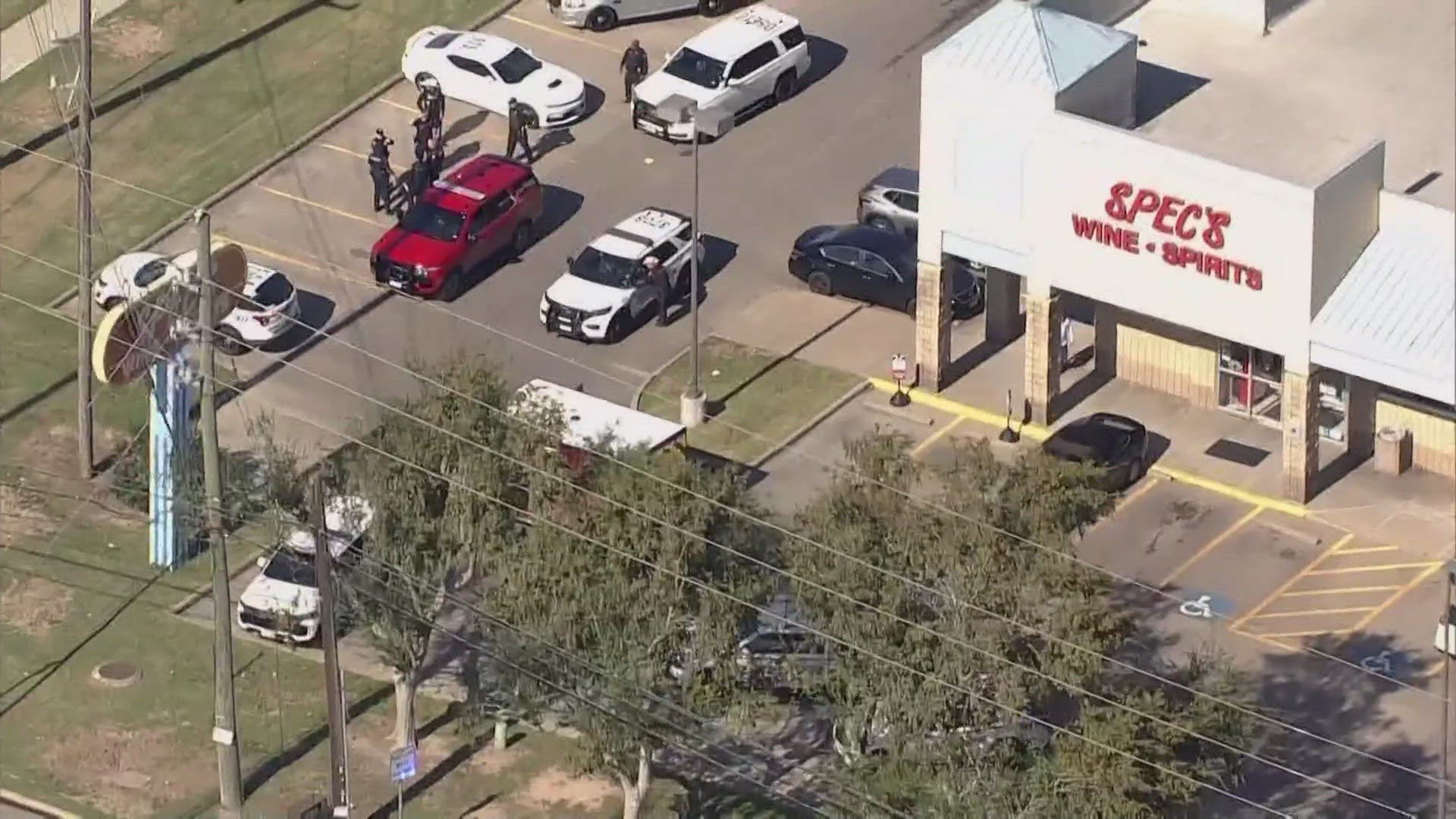 Chase in northwest Harris County ends in crash at busy intersection ...