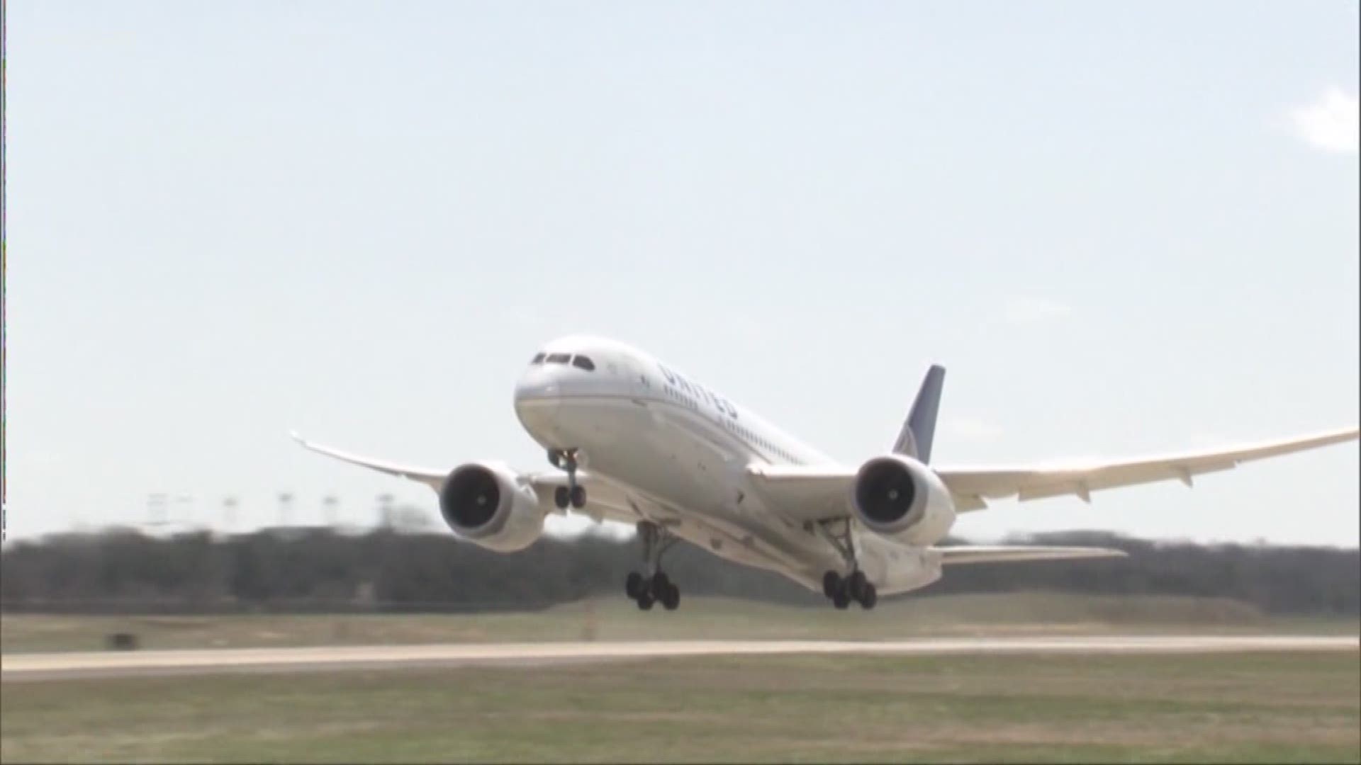 Every airline gets complaints. You may have filed one or two yourself. But do you know which U.S. airline you can fly for the best experience? We took a look at Department of Transportation data.