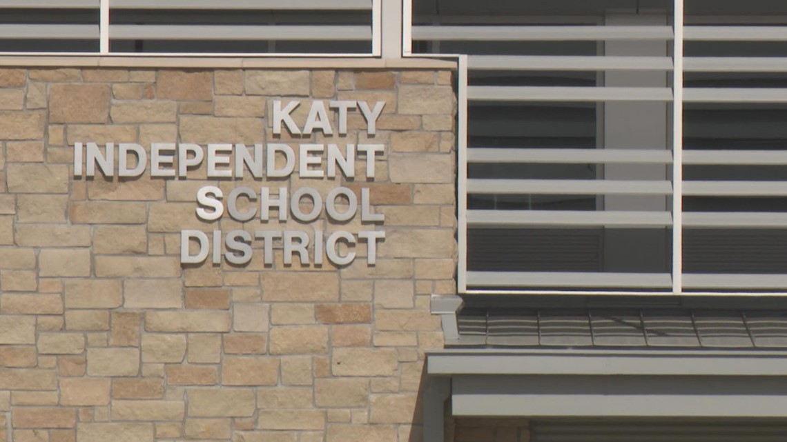 Guru Katy ISD dituduh mengirim pesan yang tidak pantas