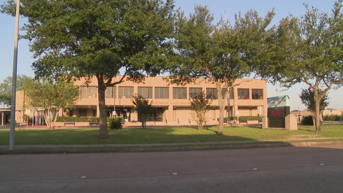 Spring Branch ISD board votes to close Northbrook Middle School, redraw boundaries starting in 2026-27