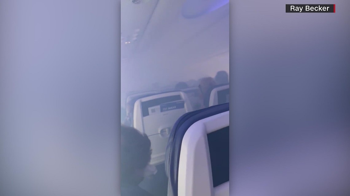 Smoke fills cabin on Southwest Airlines flight after bird strike