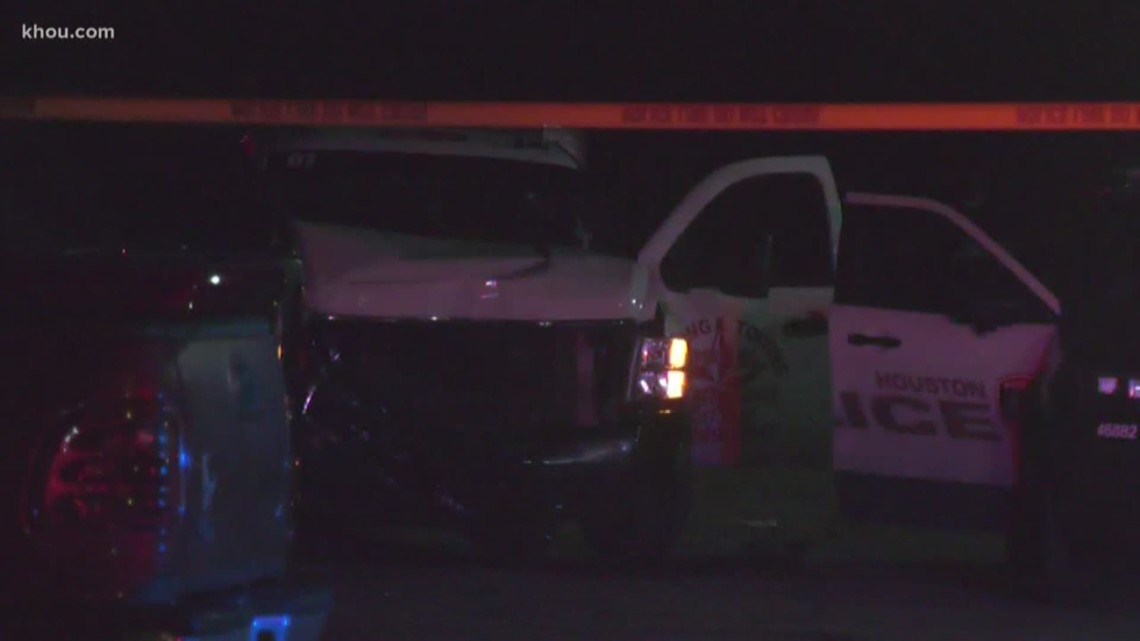 Wrecker driver fatally shot during altercation at Houston apartment ...