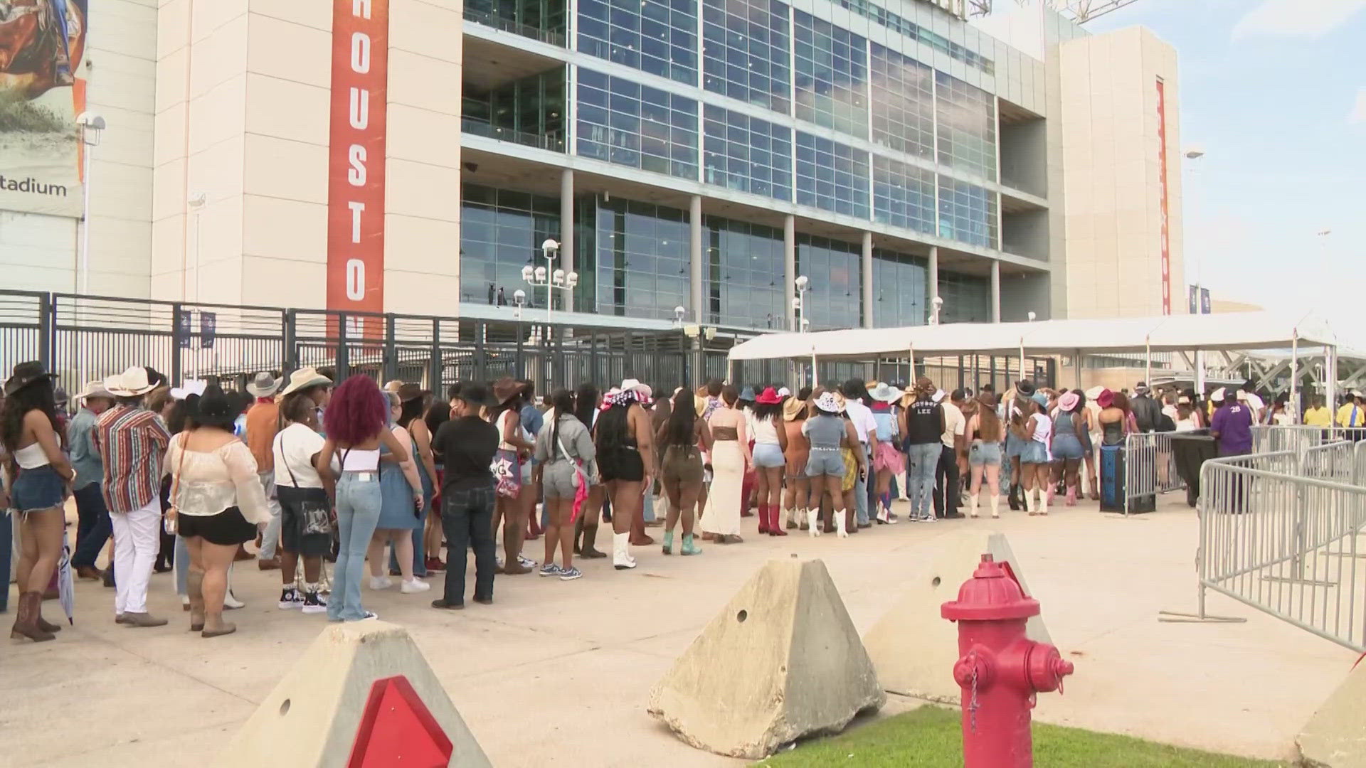 Fans came from all over the country – and all over the world – to watch Beyoncé take the stage Saturday night at NRG Stadium.