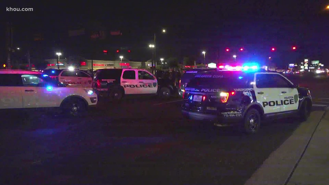 2 hit-and-run drivers kill man in southwest Houston, police say | khou.com