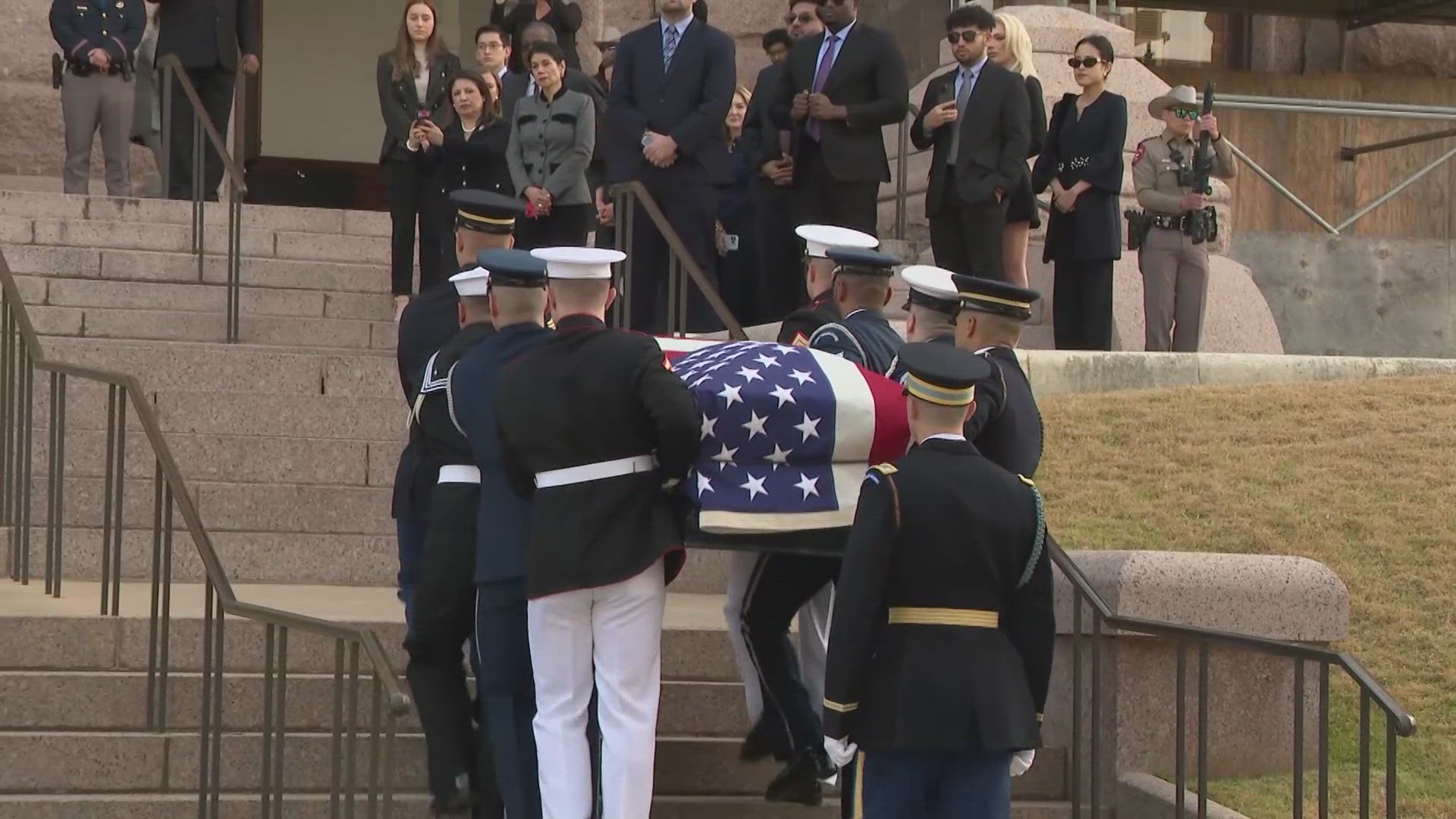 Representative Sylvester Turner lies in honor with his former colleagues paying tribute. He was remembered for always fighting for the underdog.