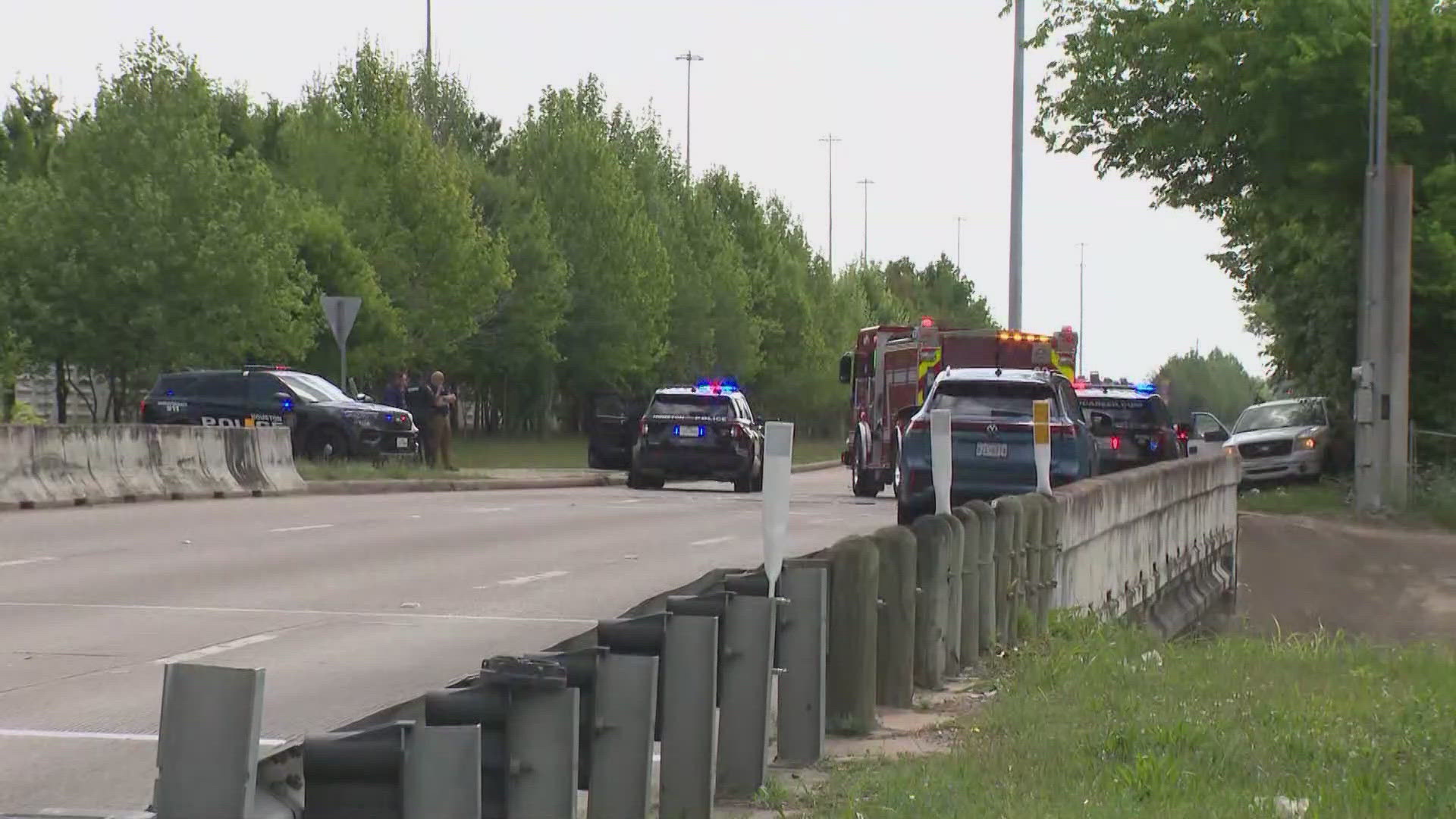 1 dead in suspected road rage shooting along Beltway 8 near Fuqua ...