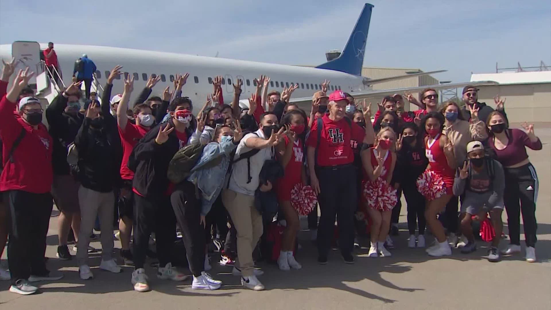 A lucky group of University of Houston students are headed to the Final Four game in Indianapolis. The students won a contest in partnership with Mattress Mack.