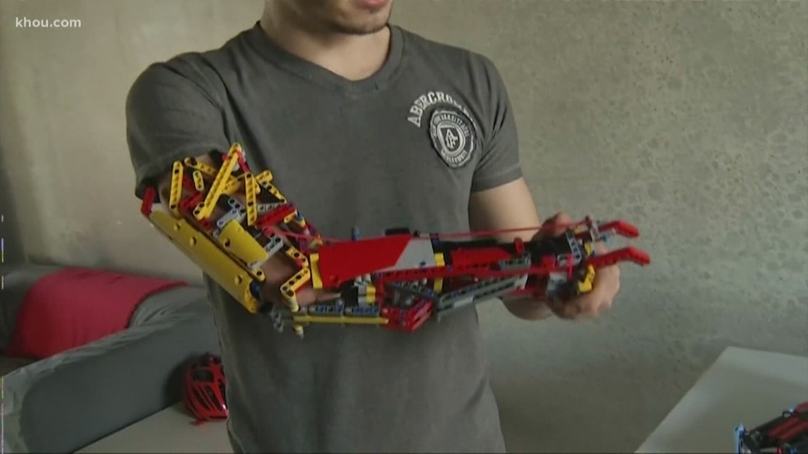 Smuk Frivillig Portræt Lego prosthetic arm | khou.com