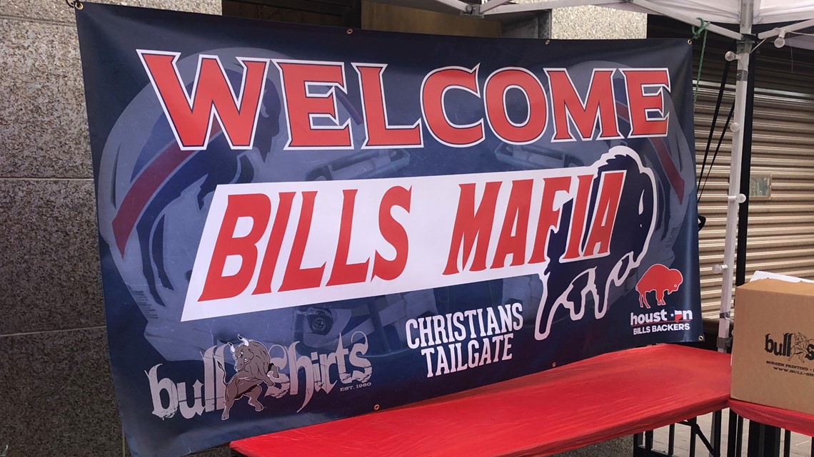 Bills fan mercilessly takes out a table at wild card tailgate