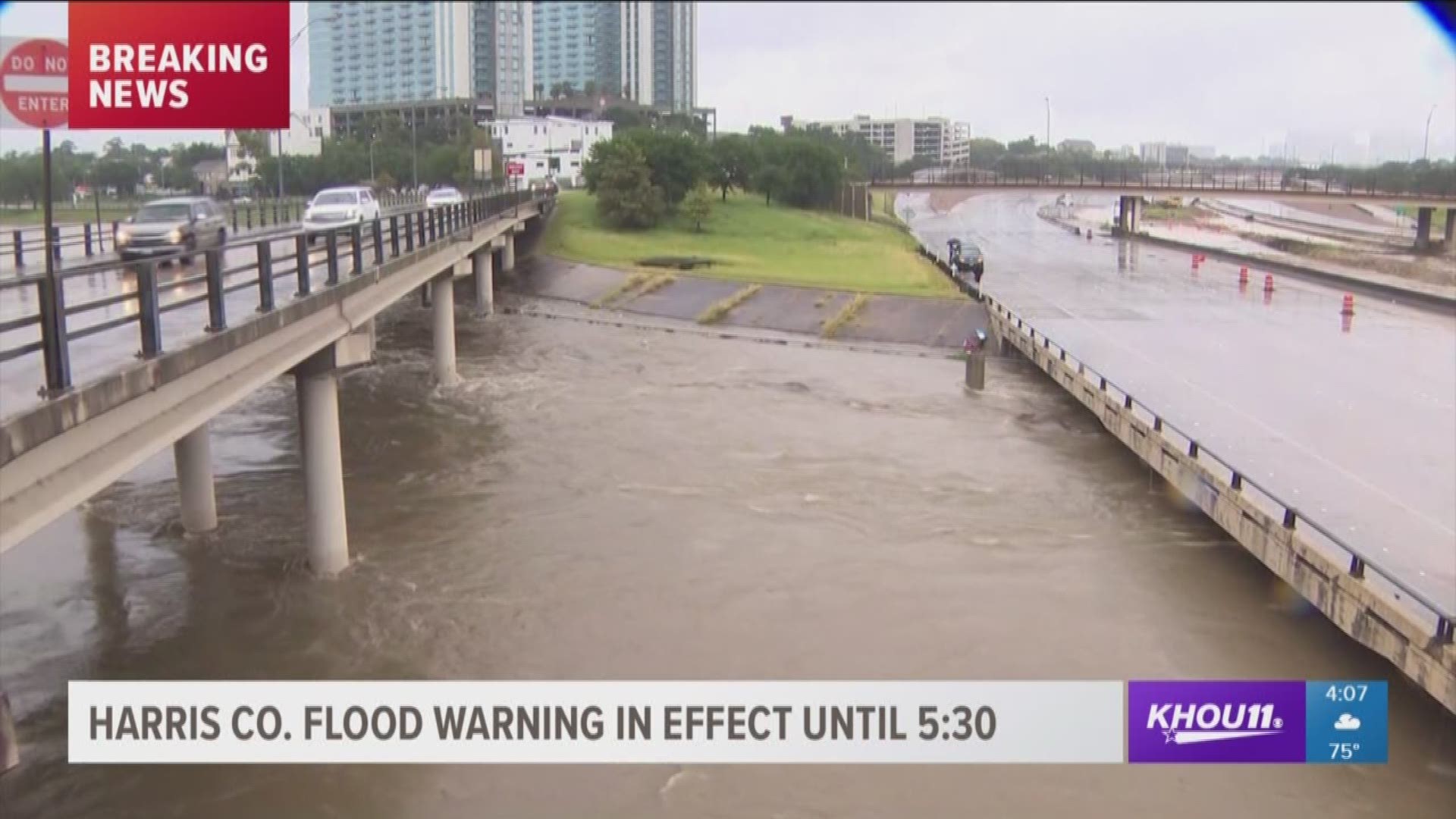 Highway 288 has been battling with high water all morning and afternoon. KHOU 11 Reporter Matt Dougherty reports the water is slowly beginning to recede and exits are starting to reopen. 