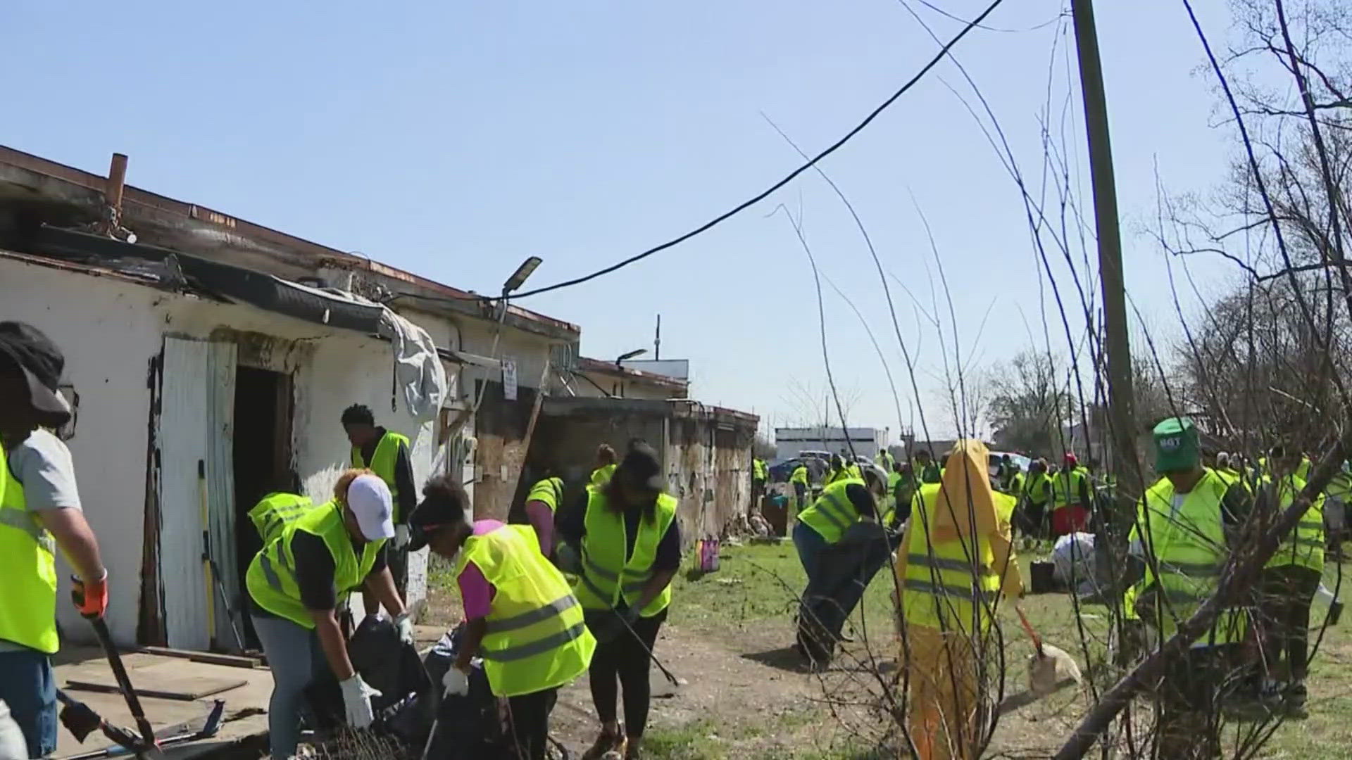 Harris County DA launches anti-illegal dumping program in Sunnyside ...
