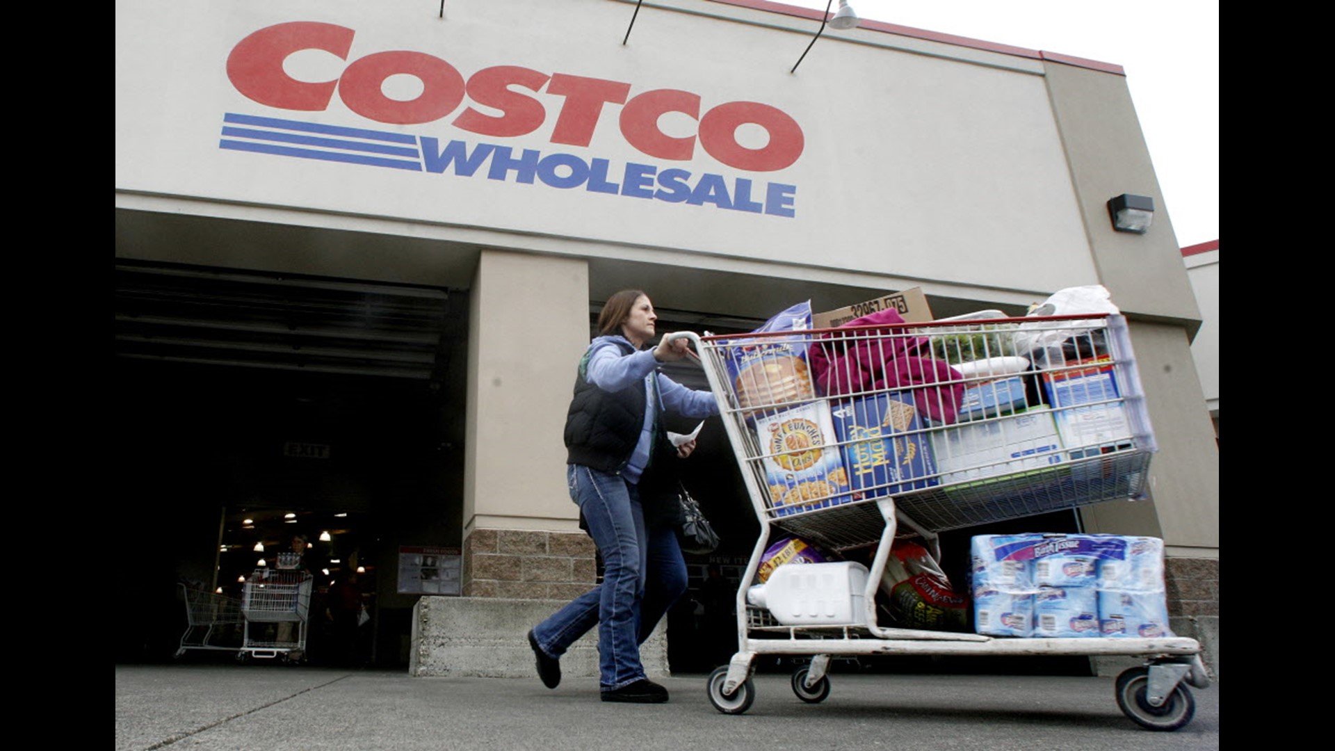 costco-raising-membership-fees-khou