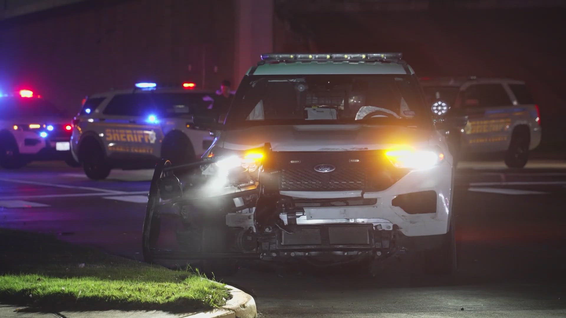 Harris County deputy injured after suspected drunk driver crashes into ...