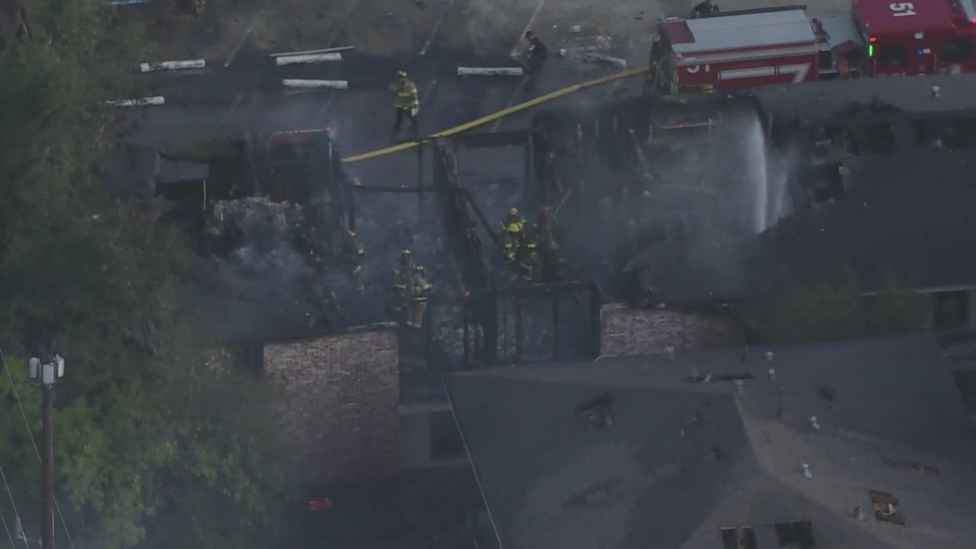Fire at abandoned Bellaire apartment complex | khou.com