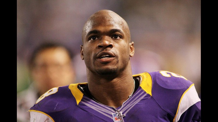 Adrian Peterson reinstated by Vikings, expected to play at Saints