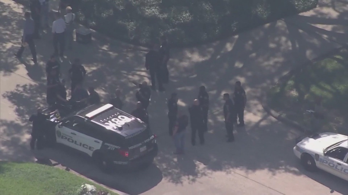 Officer recovering, 3 suspects arrested after home invasion, shooting ...