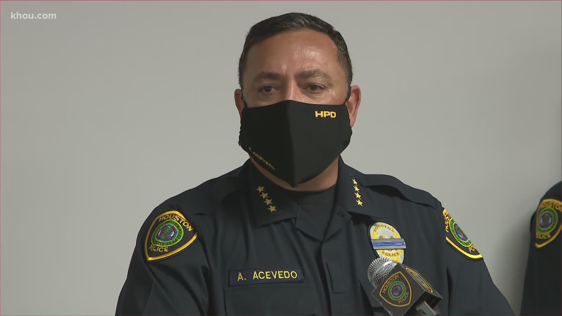 HPD Police Chief Art Acevedo responded to a question about capital murder suspect Elmer Manzano's immigration status during Wednesday's briefing.