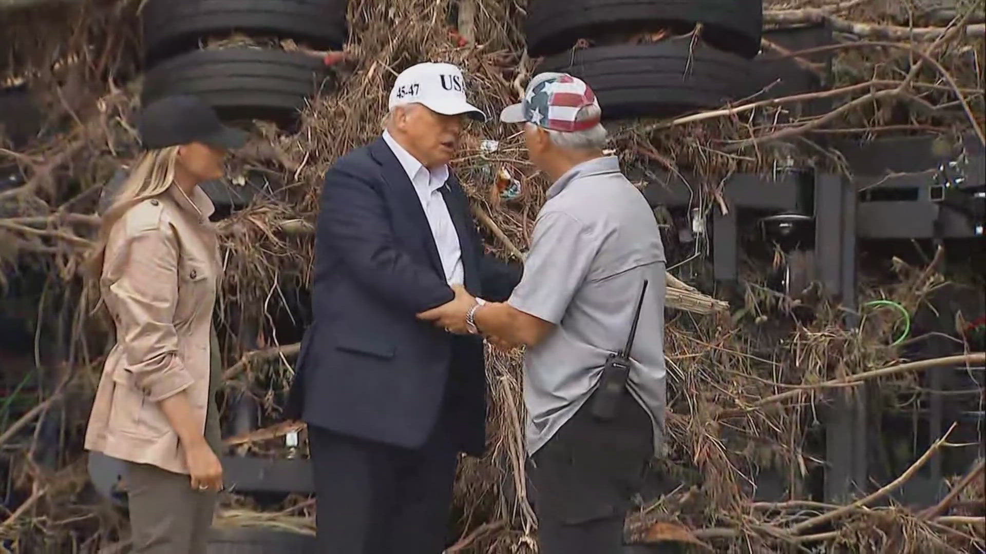 Trump visits Texas flood families, praises recovery efforts | khou.com