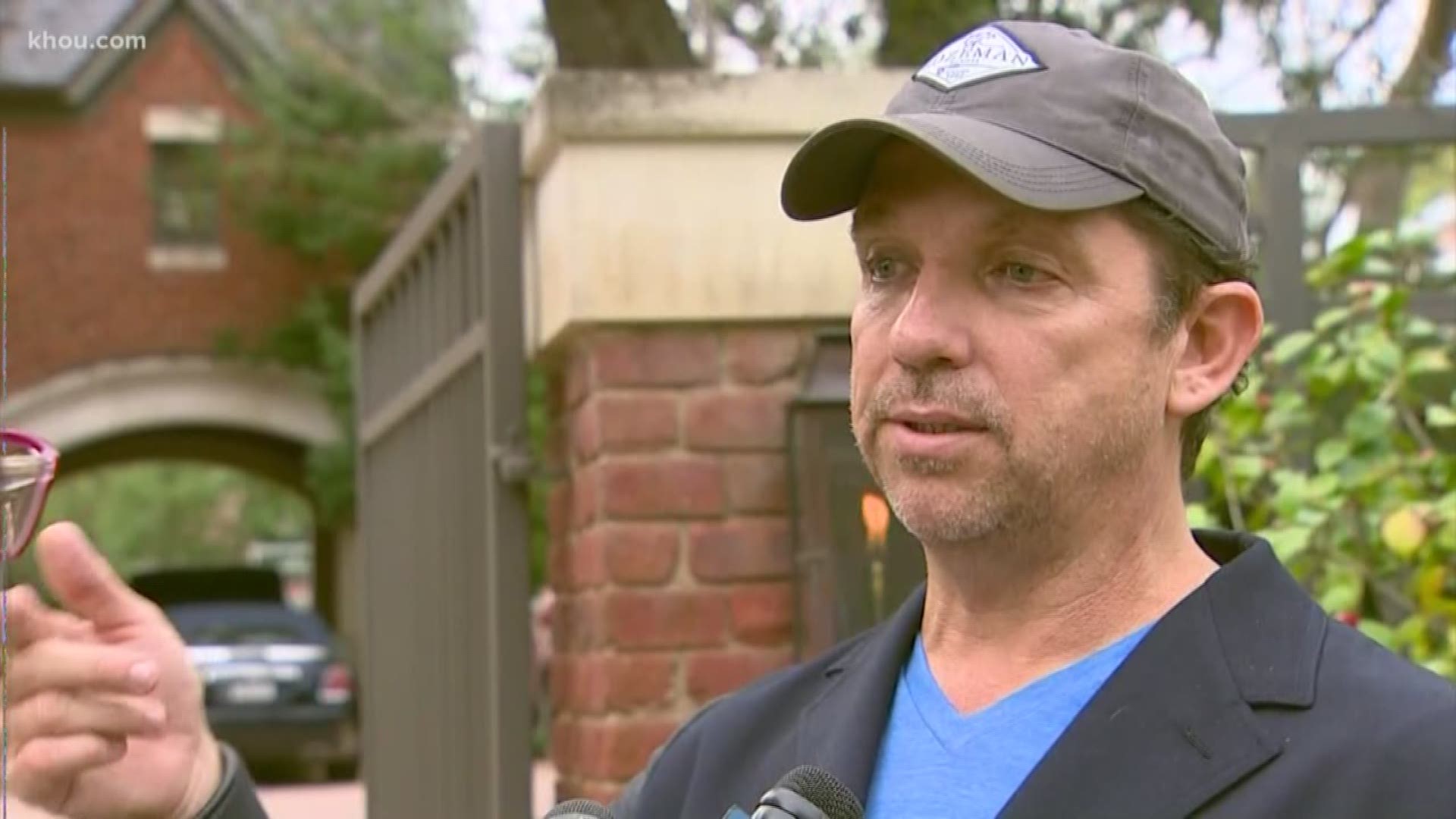 Houston mayoral candidate Tony Buzbee says he caught a robber inside his River Oaks mansion early Monday.