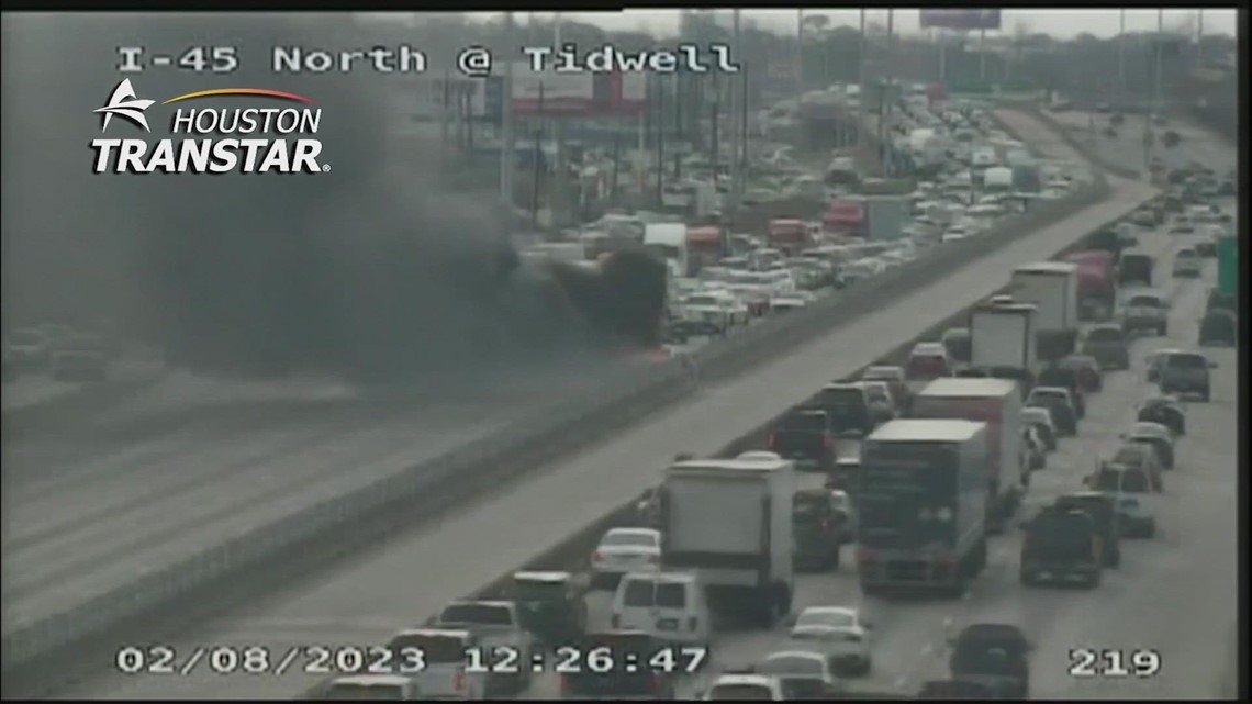 Chase ends in fiery crash on North Freeway in Houston | khou.com