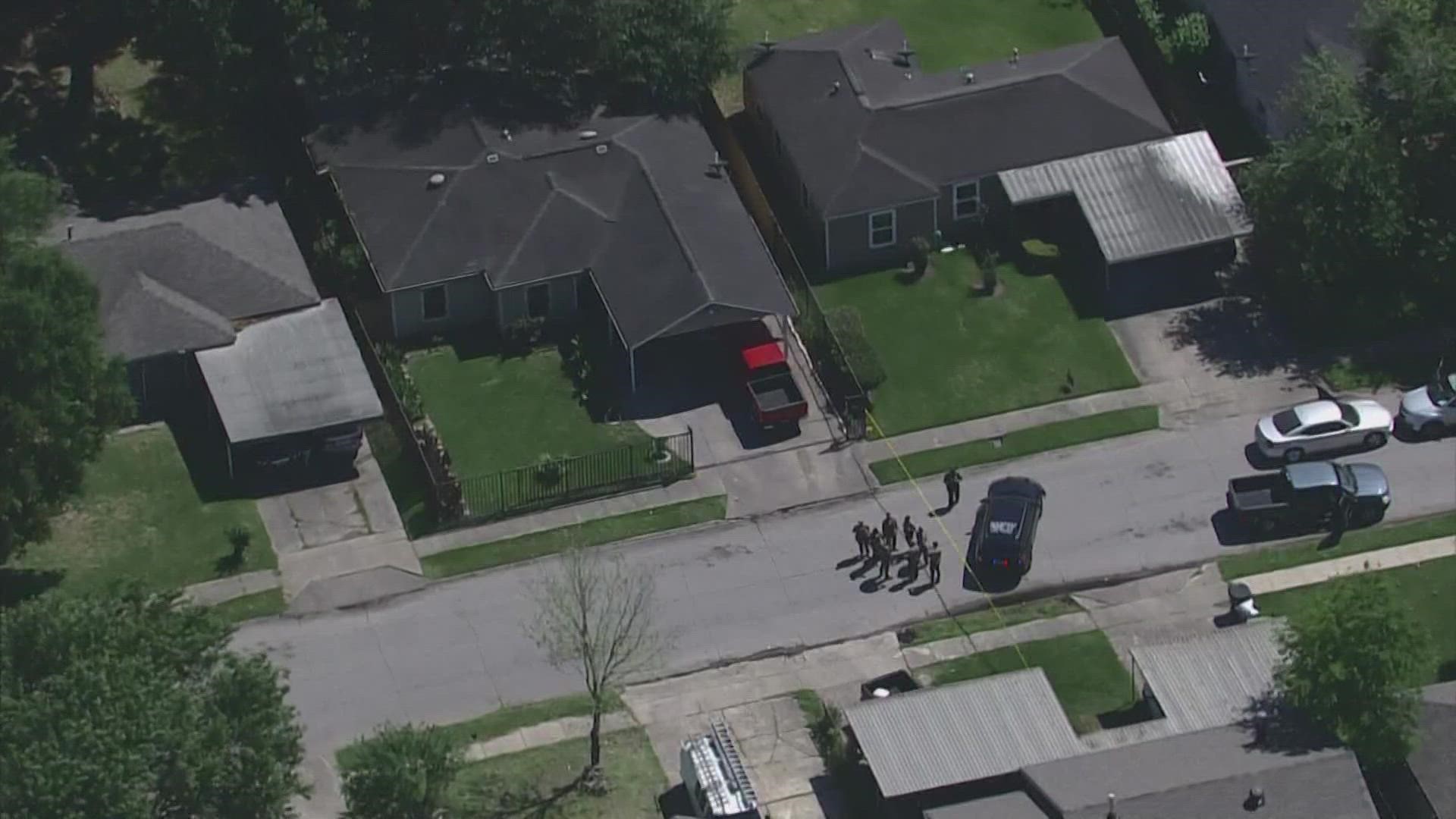 Suspect shot, killed by police after chase in northeast Houston | khou.com
