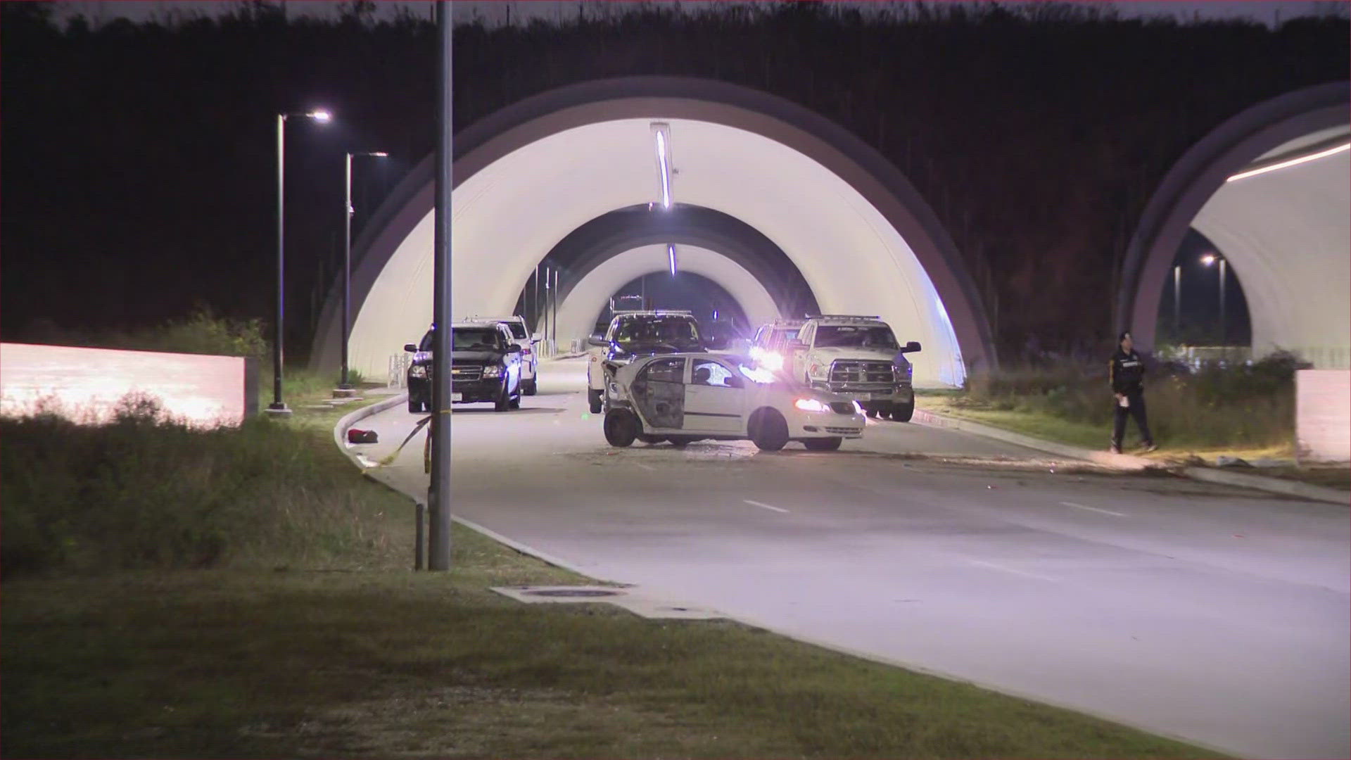 HPD: Teen dead, another hospitalized after high-speed crash near ...