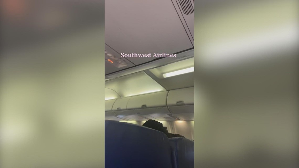 'Stop sending naked pictures': SWA passenger sends nude photos to ...