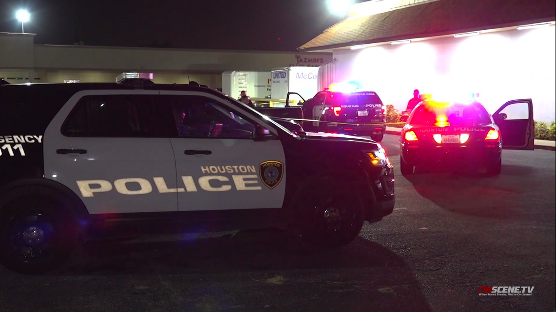 Man shot in the leg during robbery in club parking lot, police say ...