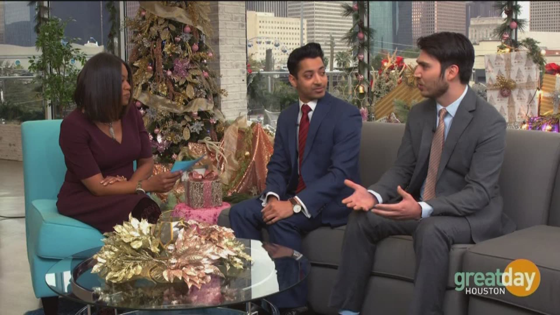 Urologists Dr. Shawn Mathur and Dr. Edward Sanchez with Memorial Hermann Northeast Hospital discuss how to minimize the development of kidney stone.
If you already have one, they explain how to best treat it.