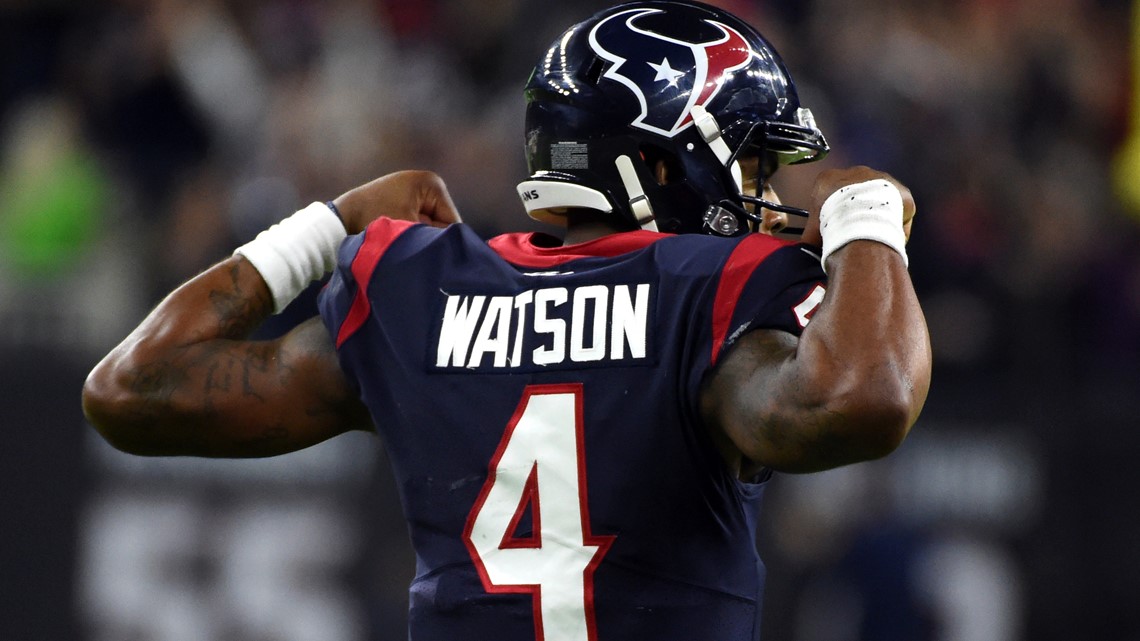 January 4, 2020: Buffalo Bills strong safety Micah Hyde (23) prior to an  NFL football playoff game between the Buffalo Bills and the Houston Texans  at NRG Stadium in Houston, TX. The