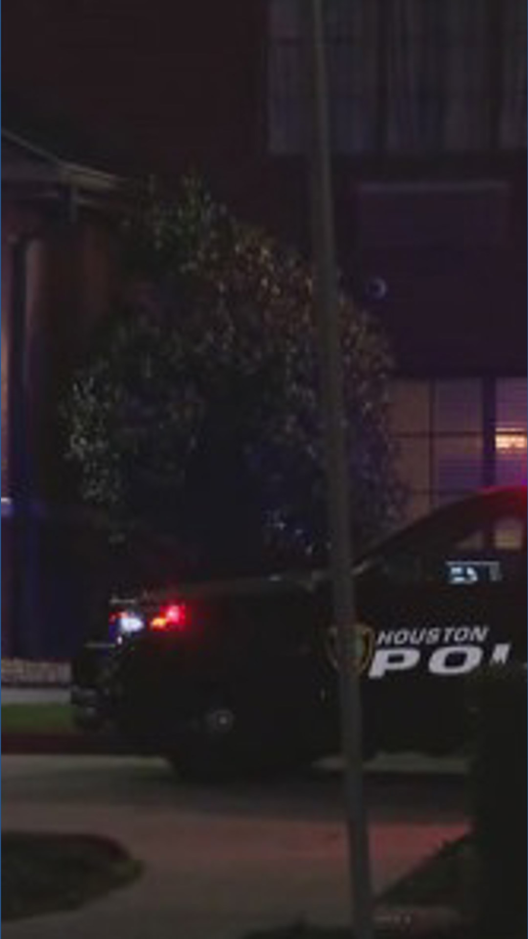 Man taken into custody after hours-long standoff at north Houston ...