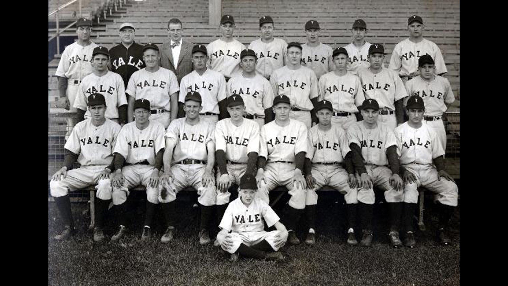 Photos: George H.W. Bush at Yale | khou.com