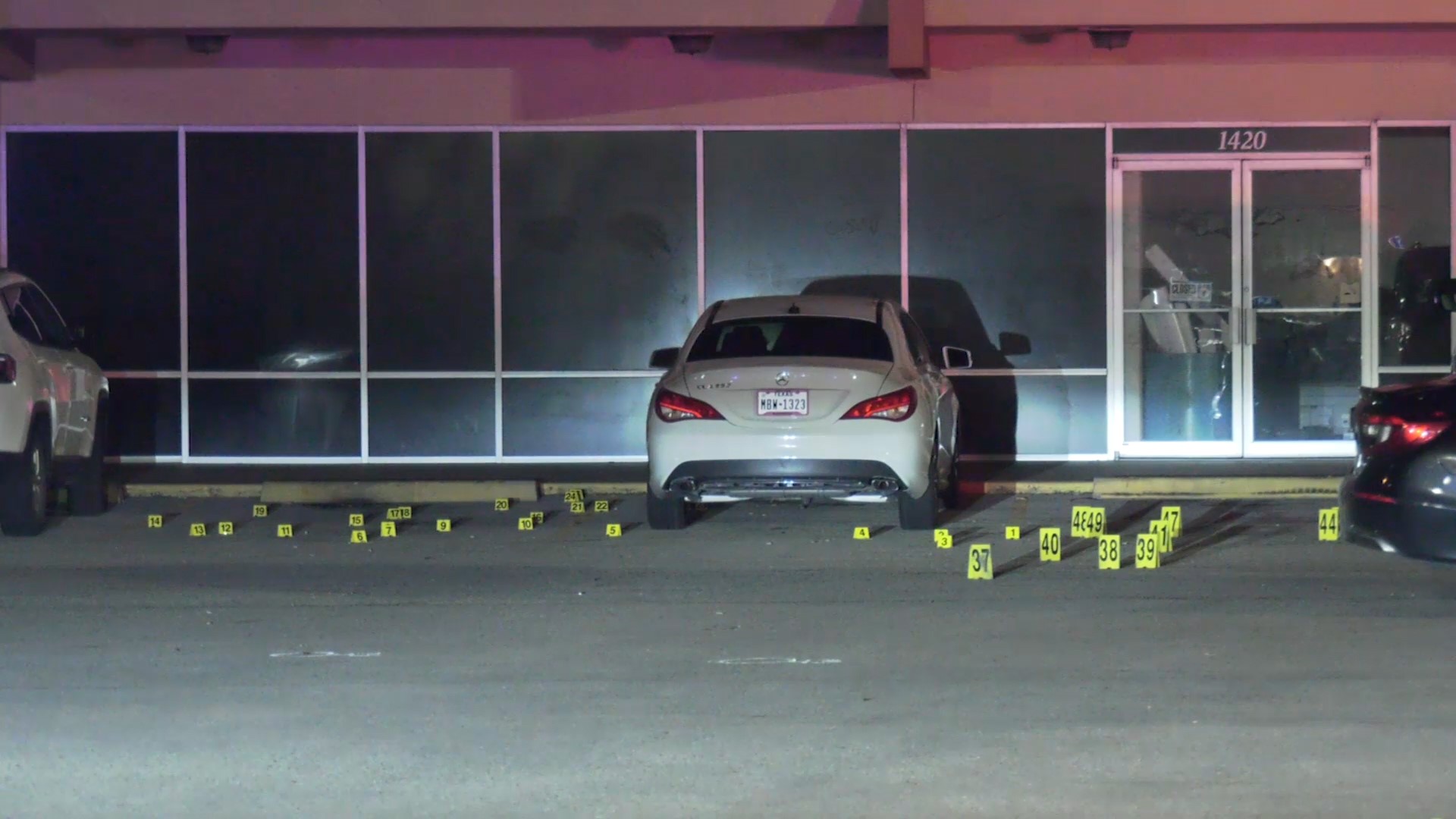 Spring motorcycle gang shootout kills 1, deputies say | khou.com
