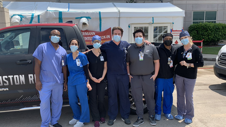 Houston Rockets deliver Easter meals to hospitals