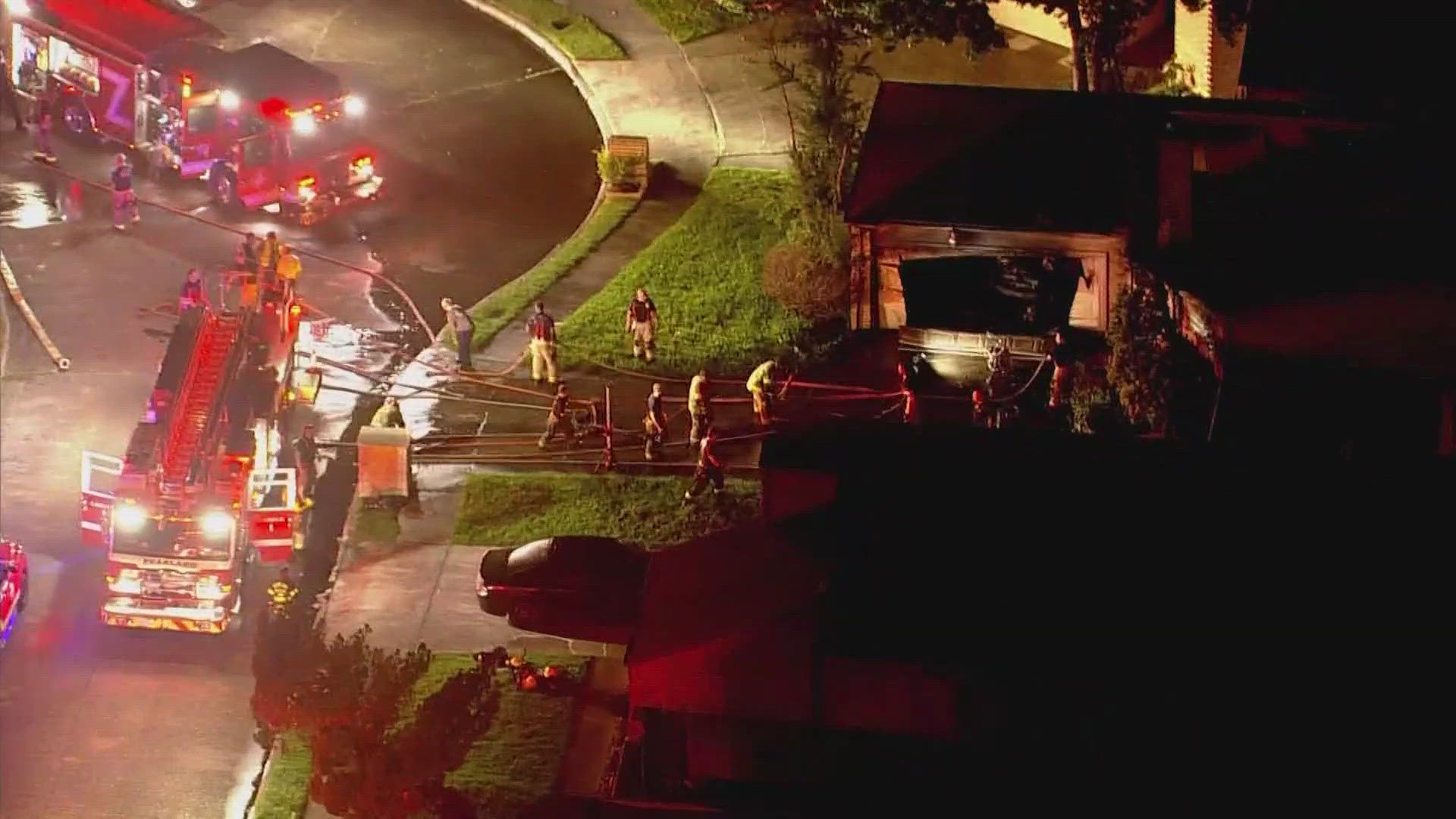 Large response to SE Houston house fire | khou.com