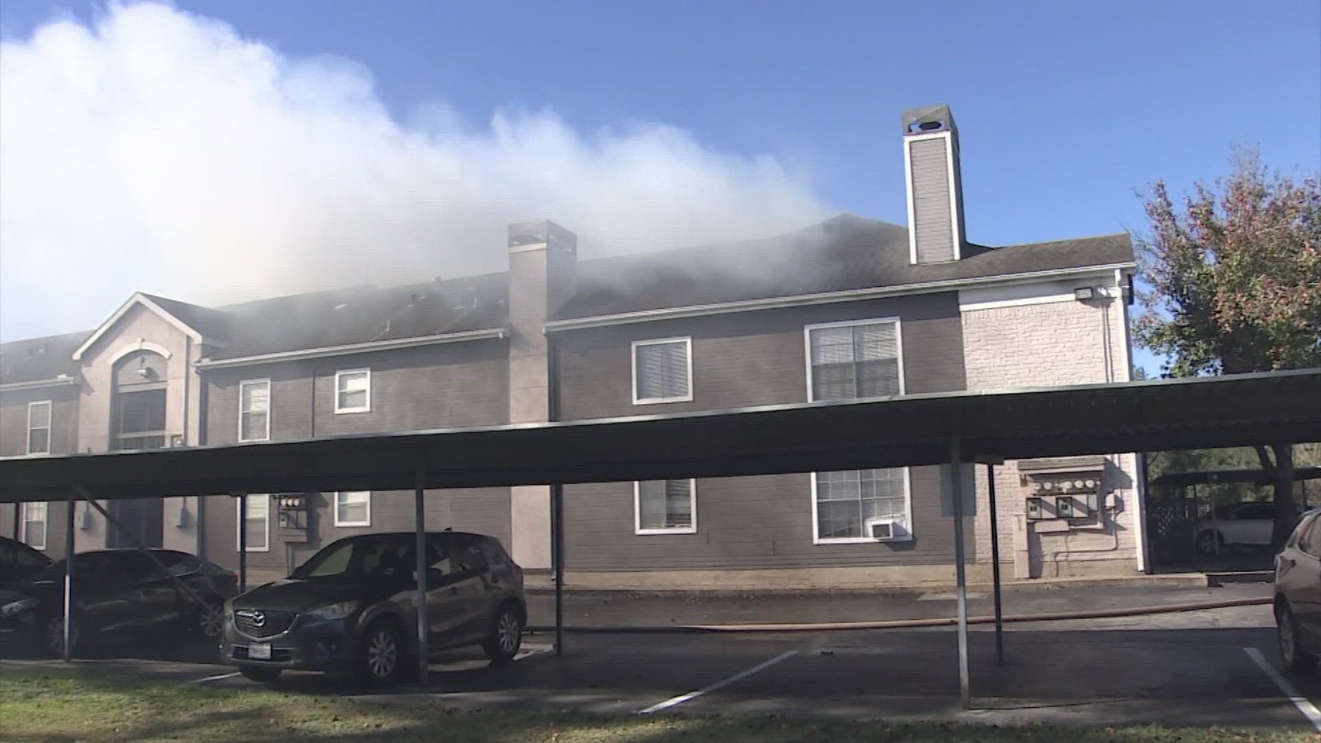 Houston news: Fire at west Houston apartments | khou.com