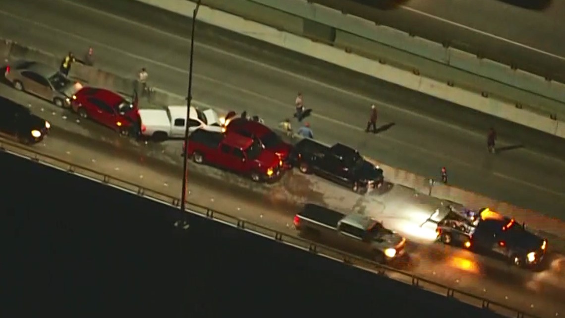 Pileup crash on the Fred Hartman Bridge early Wednesday