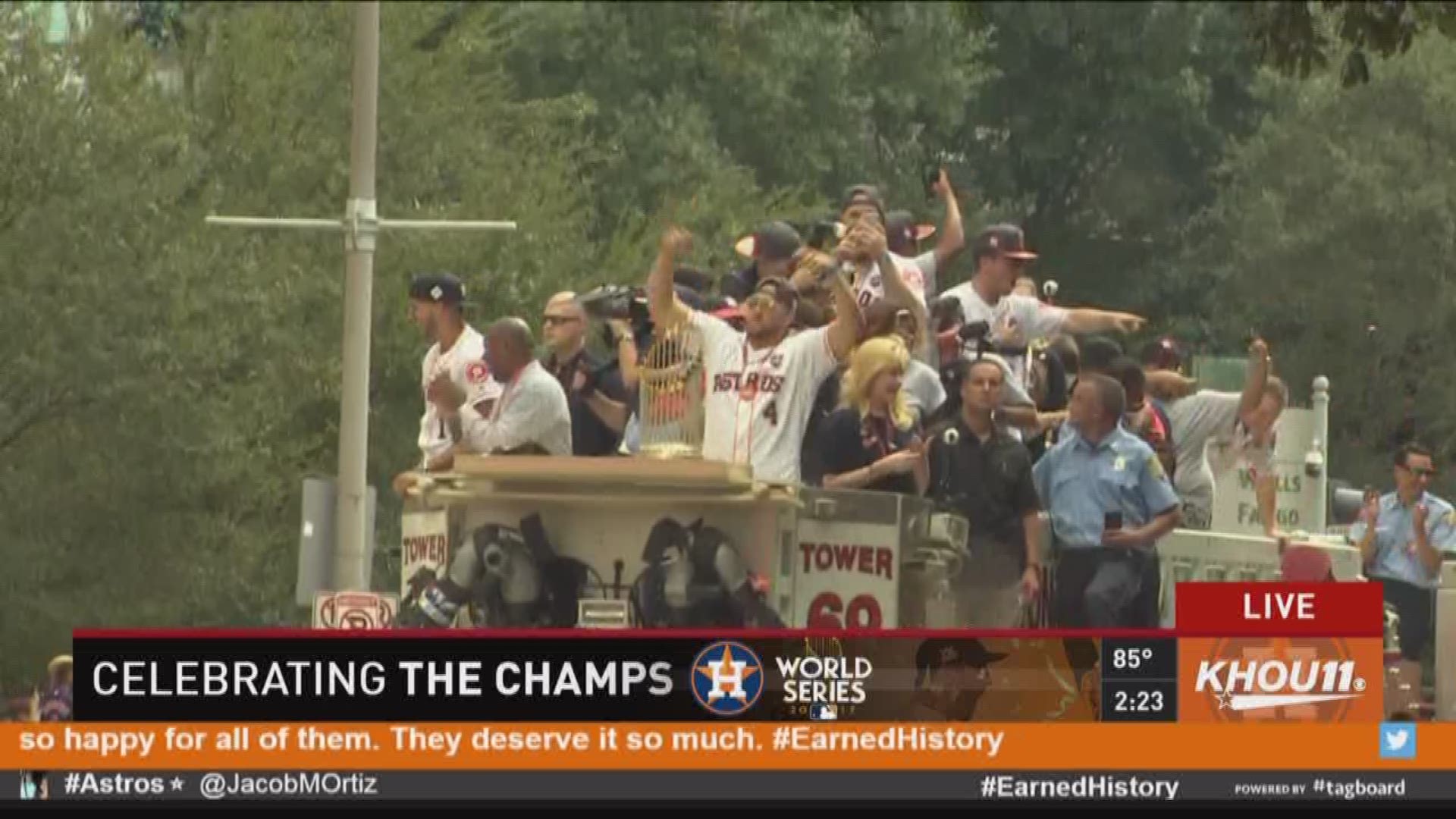 Astros fans pack downtown Houston for World Series parade