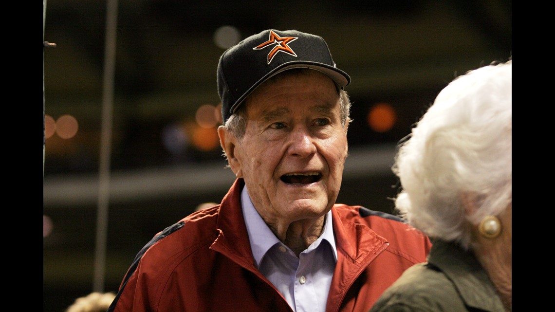 Sweet Tribute to George H.W. and Barbara Bush Gives Astros