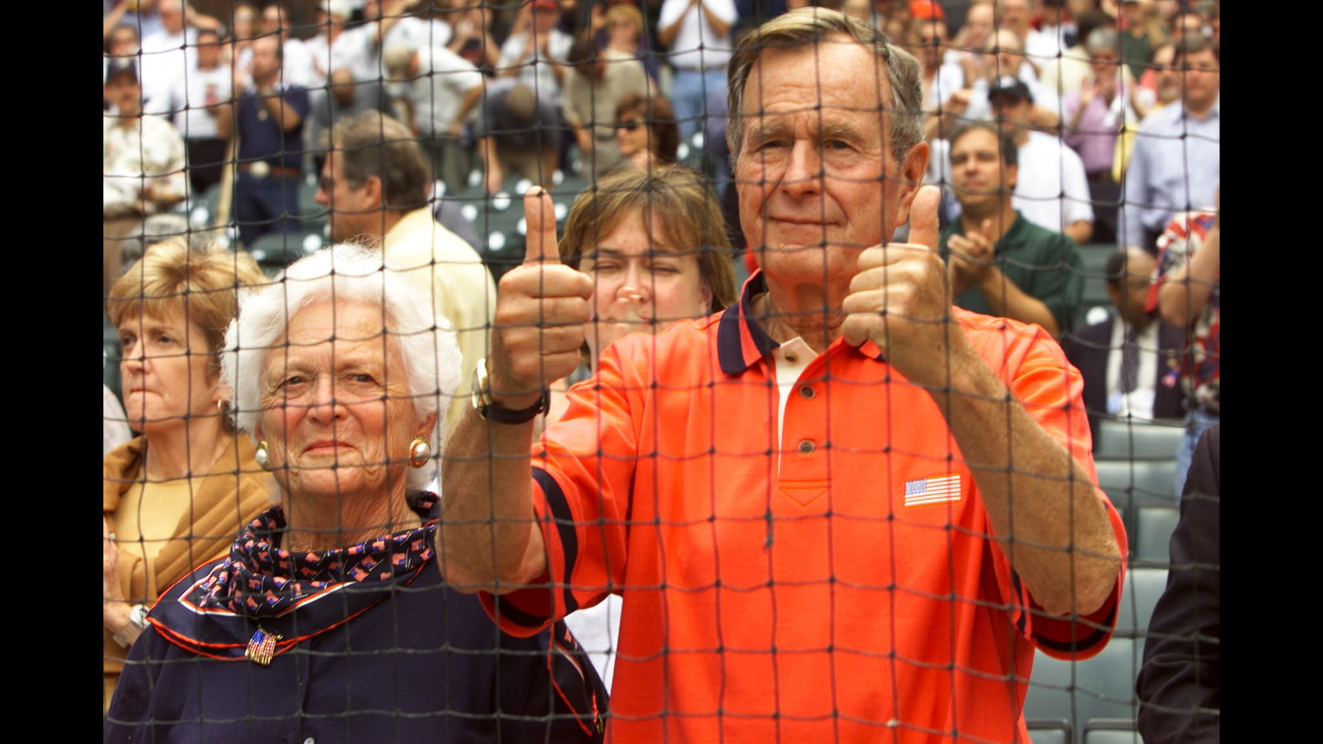 Astros pay tribute to President George H.W. Bush, Barbara Bush before ...