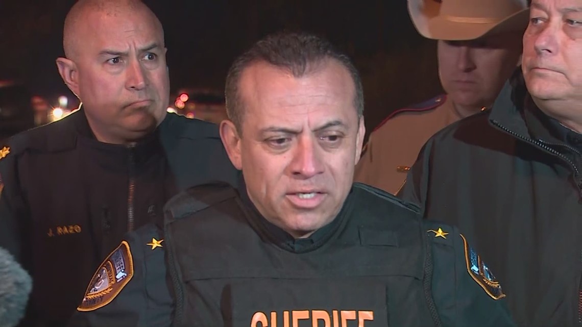 RAW: HCSO update after suspect accused of shooting 3 officers dies ...