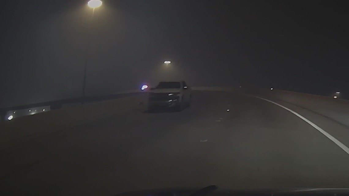Kejahatan Houston: Pengejaran dengan pengemudi yang salah arah tertangkap kamera dasbor