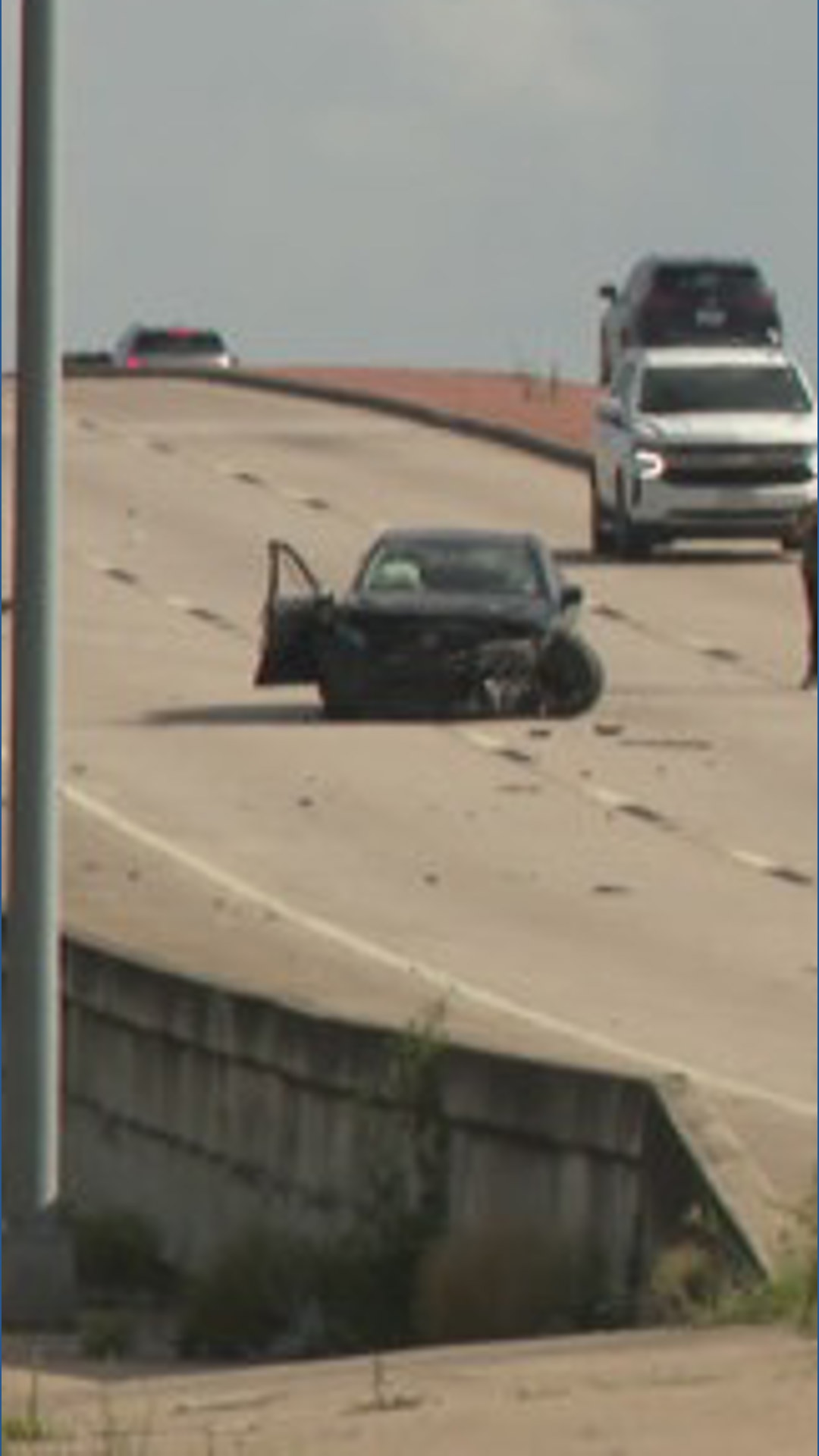 Suspect found dead after high-speed chase ends in crash on Hwy 6 ...