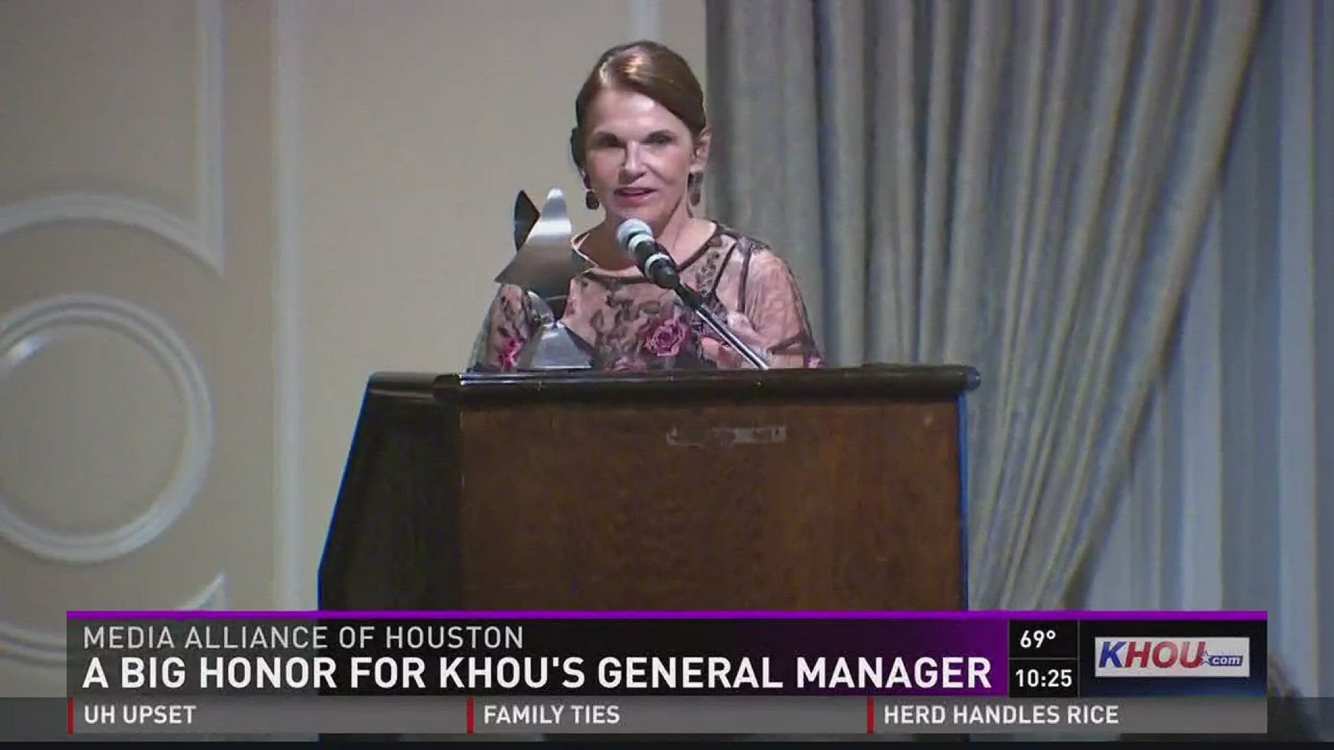 KHOU general manager Susan McEldoon was honored with the Silver Star Award at the Media Alliance of Houston's Star Awards Gala.