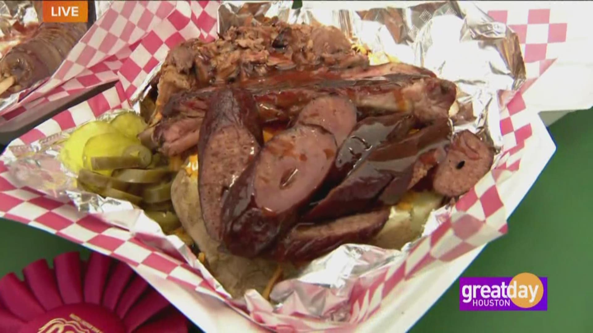 Houston is home to some of the best "que" in the country and the cookoff at Rodeo Houston gives bragging rights. Great Day's Cristina Kooker was live with the award-winning Harlon's BBQ!