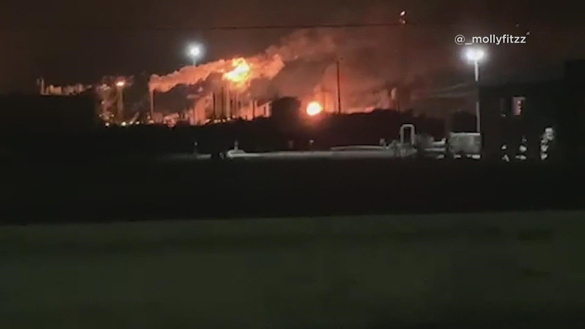 Videos showed us what Baytown residents, who were either awake or woke up, saw when a fire erupted at the ExxonMobil refinery Thursday morning.