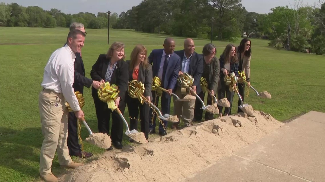 Houston stormwater detention basin project in Inwood Forest