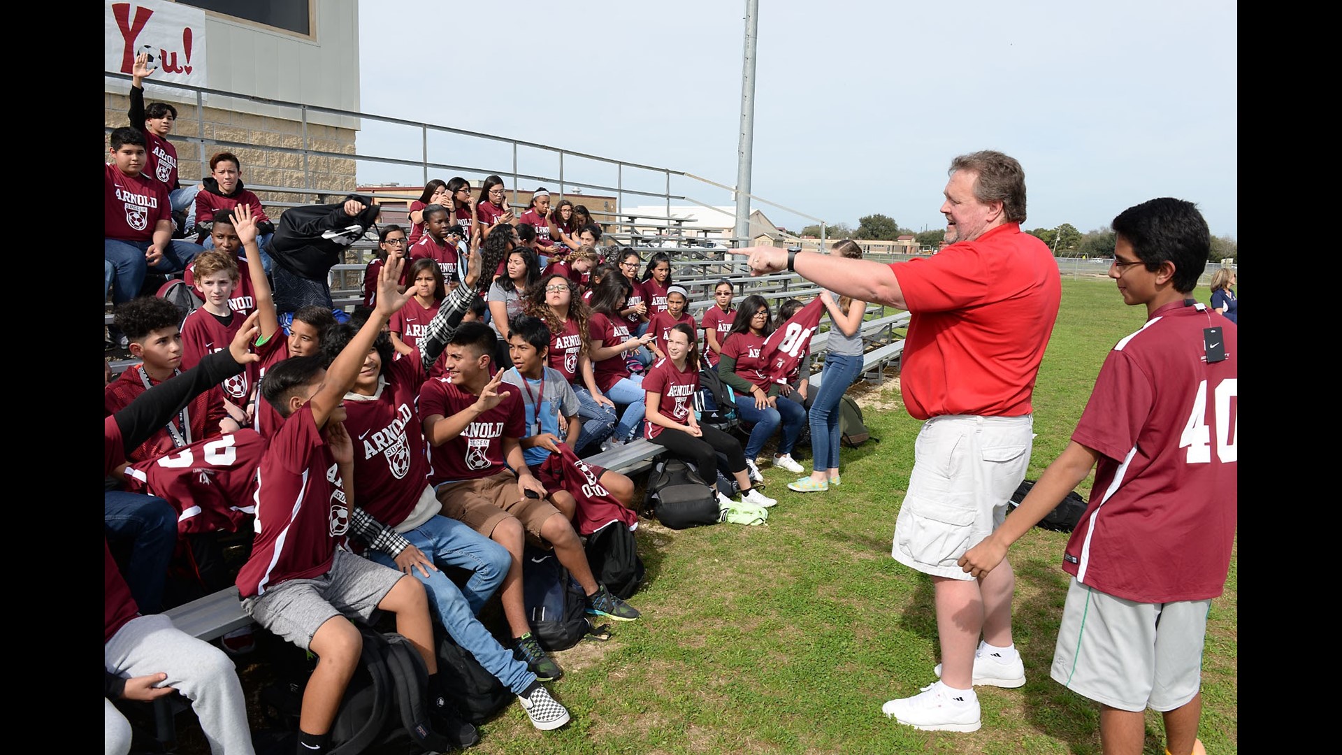 Photos Arnold Middle School receives equipment from J.J. Watt