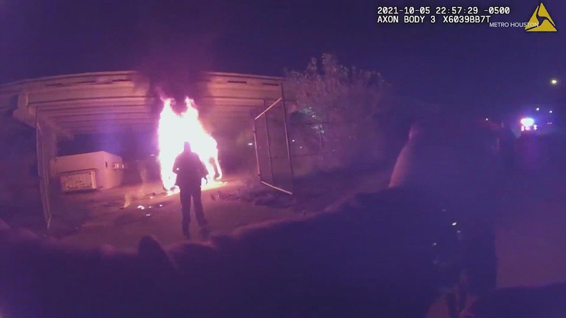 METRO employees save men from fiery crash in Houston - Vimarsana News